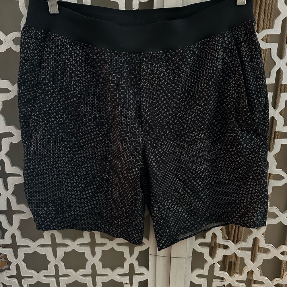 Lululemon Athletica Black Athletic Shorts Lightweight Performance